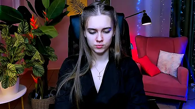 JuneWoods online show from 03/28/26, 08:26