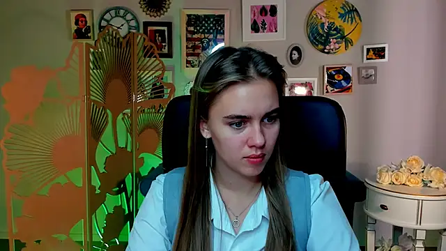 JuneWoods online show from 10/13/25, 06:26