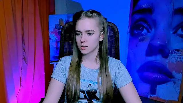 JuneWoods online show from 03/19/26, 07:19