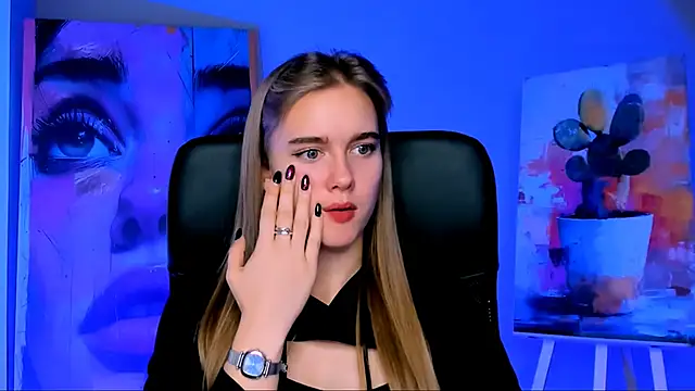 JuneWoods online show from 11/07/25, 12:31