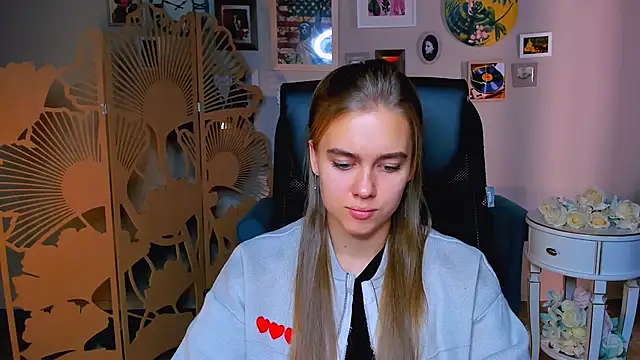 JuneWoods online show from 10/16/25, 06:32