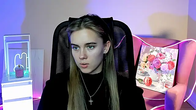 JuneWoods online show from 10/04/25, 10:39