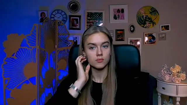 JuneWoods online show from 11/10/25, 06:51