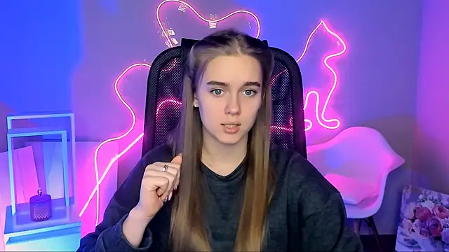 JuneWoods online show from 02/16/26, 02:05