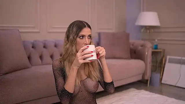 EllaBlake online show from 11/19/25, 05:18