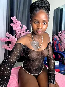 Snapshot of Lolo_Queenn chatting on 10/16/25, 02:53 Lolo Queenn online show from 10/16/25, 02:53