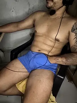 Snapshot of gtzmoreno chatting on 02/12/26, 05:40 gtzmoreno online show from 02/12/26, 05:40