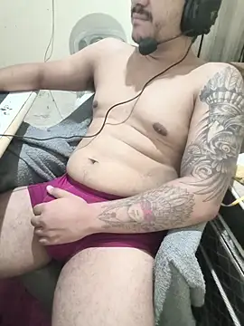 Snapshot of gtzmoreno chatting on 07/07/26, 11:08 gtzmoreno online show from 07/07/26, 11:08