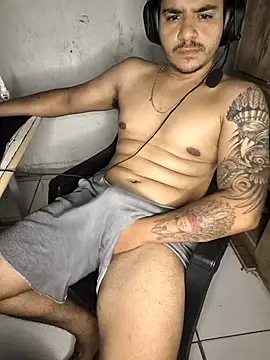 Snapshot of gtzmoreno chatting on 03/04/26, 01:46 gtzmoreno online show from 03/04/26, 01:46