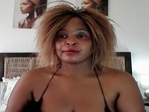 Snapshot of Blacksashaxx chatting on 04/21/26, 10:55 Blacksashaxx online show from 04/21/26, 10:55