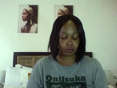 Snapshot of Blacksashaxx chatting on 11/05/25, 11:13 Blacksashaxx online show from 11/05/25, 11:13