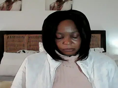 Blacksashaxx online show from 06/25/26, 07:46