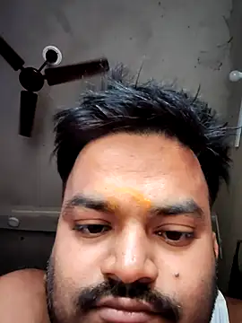 desiyouth94 online show from 10/31/25, 09:06