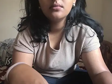 reena 12 online show from 03/07/26, 07:59