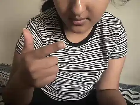 reena 12 online show from 11/11/25, 08:42