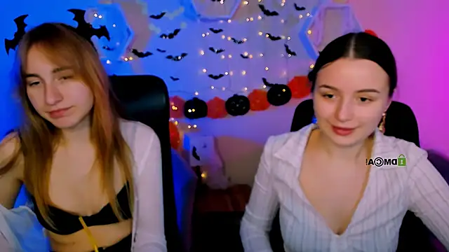 leslie bird online show from 10/30/25, 11:19