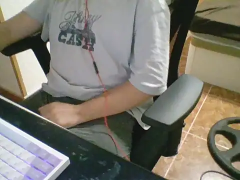 Snapshot of sebas_sexo_goloso chatting on 09/28/25, 02:35 sebas sexo goloso online show from 09/28/25, 02:35