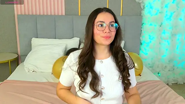 Snapshot of GabiBatista chatting on 11/13/25, 05:11 GabiBatista online show from 11/13/25, 05:11