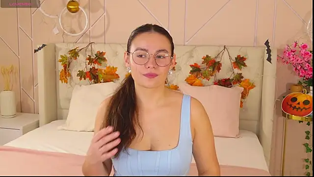 Snapshot of GabiBatista chatting on 10/27/25, 05:08 GabiBatista online show from 10/27/25, 05:08