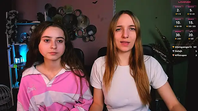 Snapshot of rebecca_smile chatting on 12/02/25, 01:24 rebecca smile online show from 12/02/25, 01:24