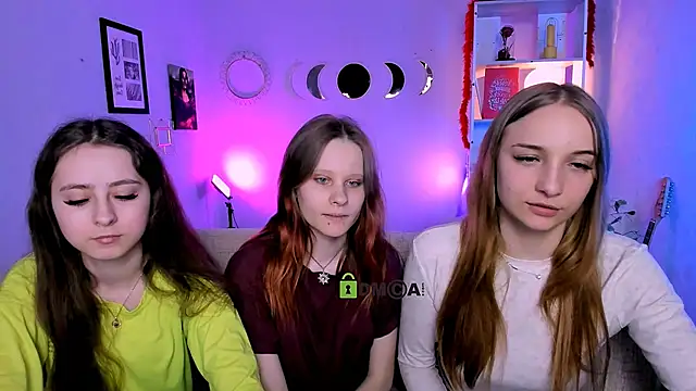 rebecca smile online show from 04/07/26, 12:29