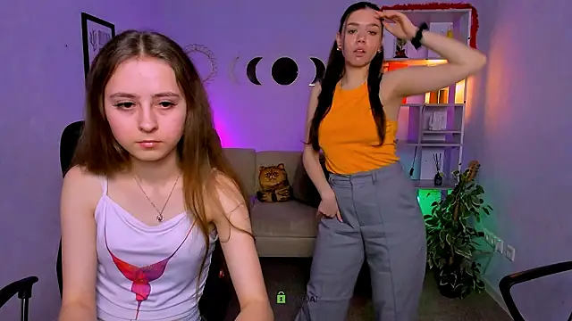 rebecca smile online show from 03/23/26, 05:24