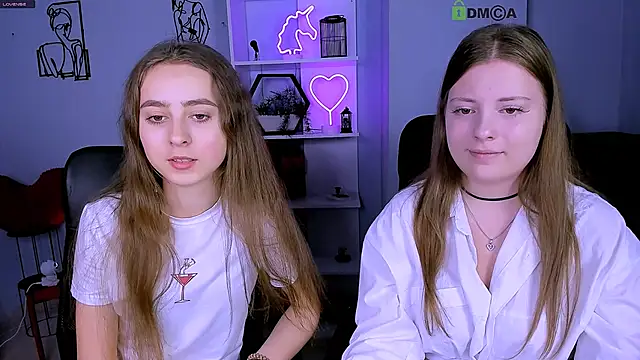 Snapshot of rebecca_smile chatting on 11/28/25, 01:22 rebecca smile online show from 11/28/25, 01:22