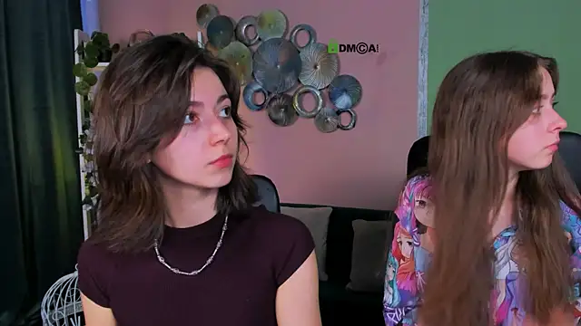 Snapshot of rebecca_smile chatting on 10/18/25, 12:18 rebecca smile online show from 10/18/25, 12:18