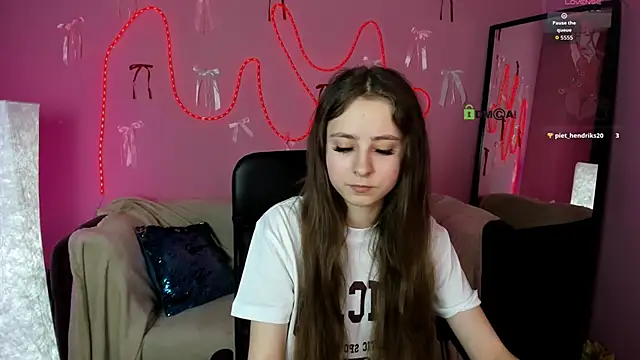 rebecca smile online show from 03/16/26, 01:26