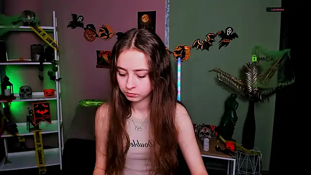 Snapshot of rebecca_smile chatting on 11/04/25, 06:39 rebecca smile online show from 11/04/25, 06:39