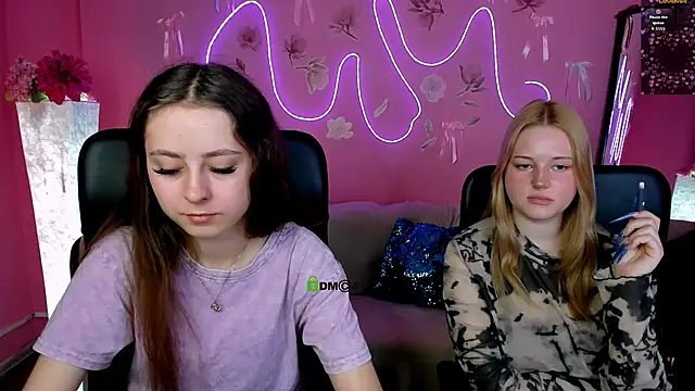 rebecca smile online show from 04/23/26, 12:29