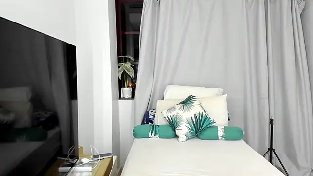 Snapshot of ConnieSmall24 chatting on 12/15/25, 09:20 ConnieSmall24 online show from 12/15/25, 09:20