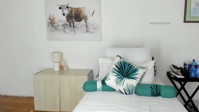 Snapshot of ConnieSmall24 chatting on 02/04/26, 02:06 ConnieSmall24 online show from 02/04/26, 02:06