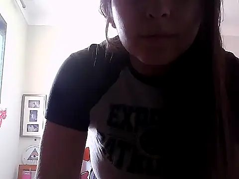 Snapshot of larj021bb chatting on 11/09/25, 01:37 larj021bb online show from 11/09/25, 01:37