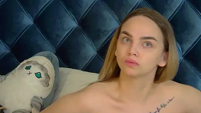 AnitaVenture online show from 11/02/25, 04:06