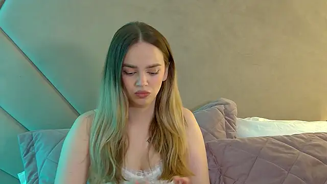 AnitaVenture online show from 04/10/26, 04:41