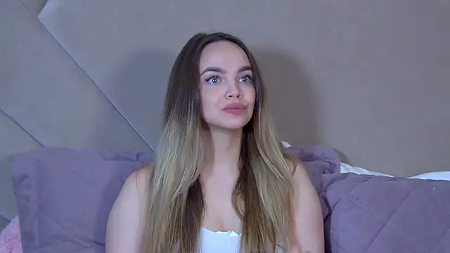 Snapshot of AnitaVenture chatting on 06/18/26, 04:22 AnitaVenture online show from 06/18/26, 04:22