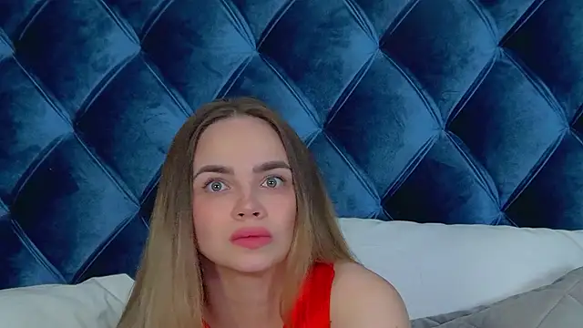 Snapshot of AnitaVenture chatting on 02/19/26, 04:20 AnitaVenture online show from 02/19/26, 04:20