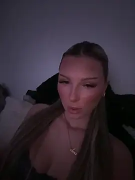 blondeeee online show from 02/24/26, 05:58