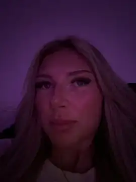 blondeeee online show from 04/13/26, 04:22