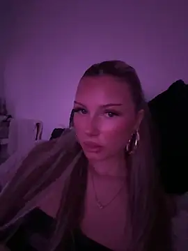 blondeeee online show from 02/26/26, 05:24