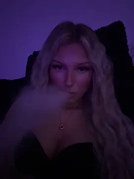 blondeeee online show from 04/02/26, 03:30