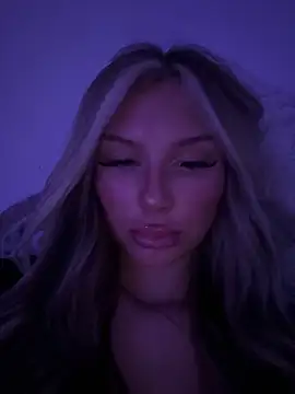 blondeeee online show from 05/17/26, 05:35