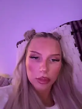 blondeeee online show from 06/30/26, 03:45