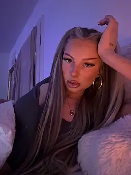 blondeeee online show from 05/21/26, 04:15