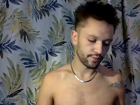 Snapshot of babykriss chatting on 10/17/25, 12:07 babykriss online show from 10/17/25, 12:07
