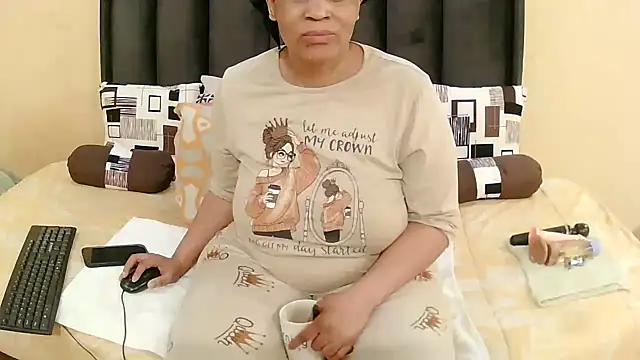 CurvyQueenx2 online show from 06/21/26, 05:41