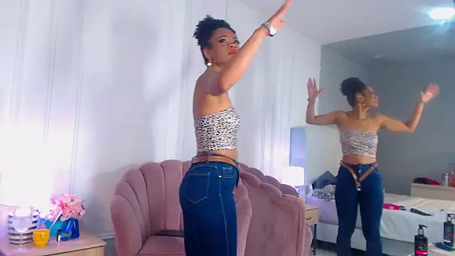 ChantalGarner online show from 04/15/26, 01:37