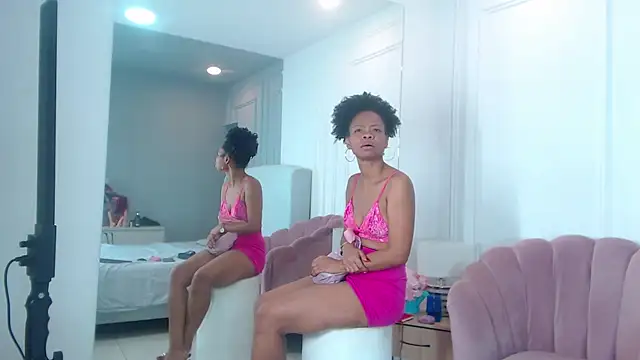 ChantalGarner online show from 02/19/26, 01:08