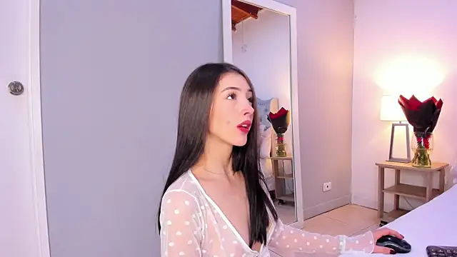 yen lo  online show from 11/18/25, 12:30